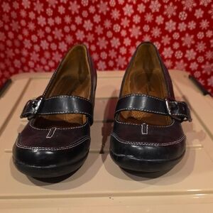 Natural Soul Black Flats with Buckle